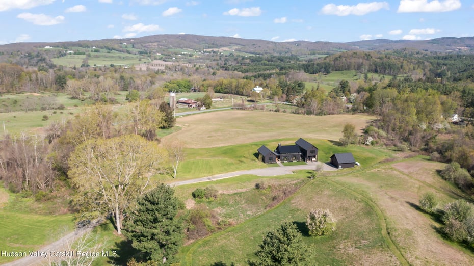110 Mansfield Road Photo 2