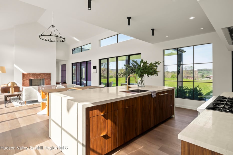 110 Mansfield Road Photo 22