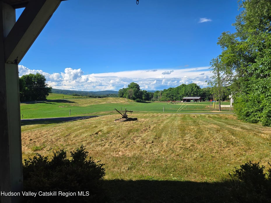 479 North Mountain Road Photo 4