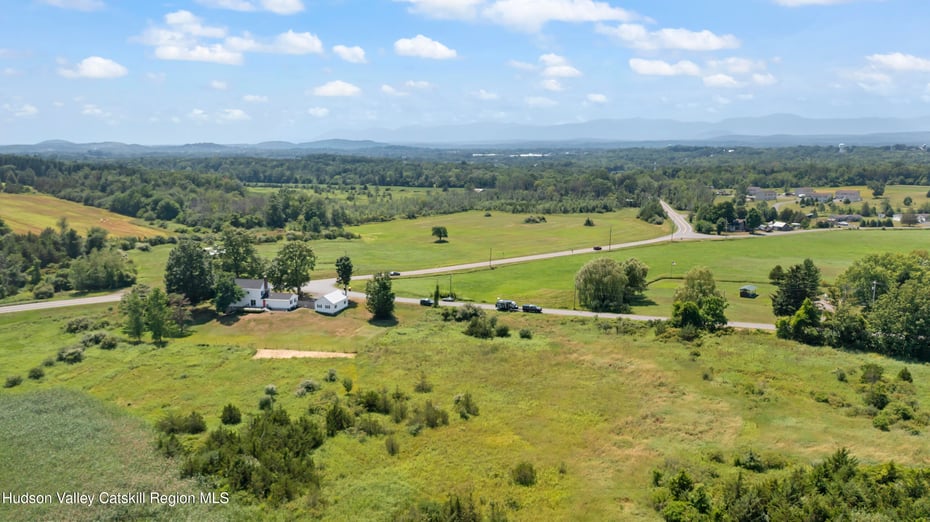 4 Lower Post Road Photo 35