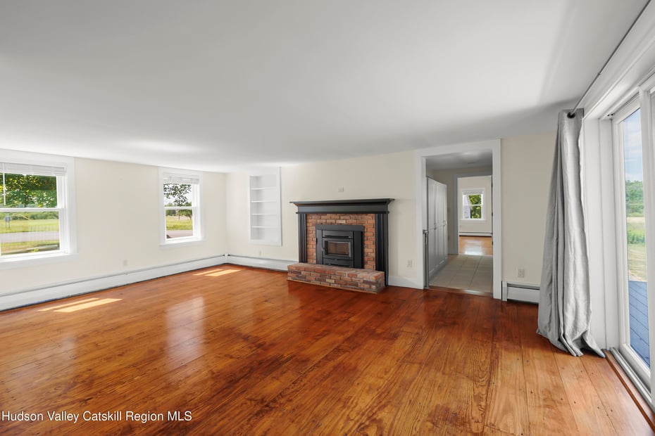 4 Lower Post Road Photo 13