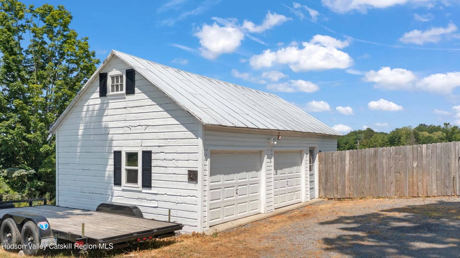 4 Lower Post Road Photo 4