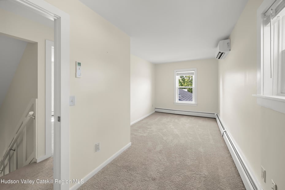 4 Lower Post Road Photo 21