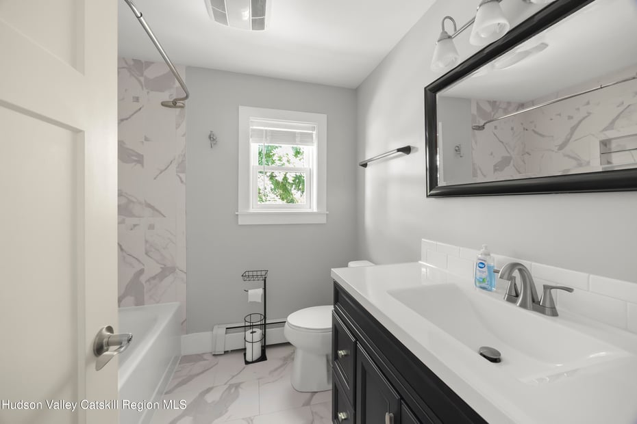 4 Lower Post Road Photo 23