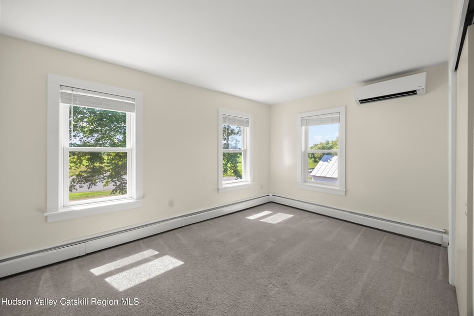 4 Lower Post Road Photo 22