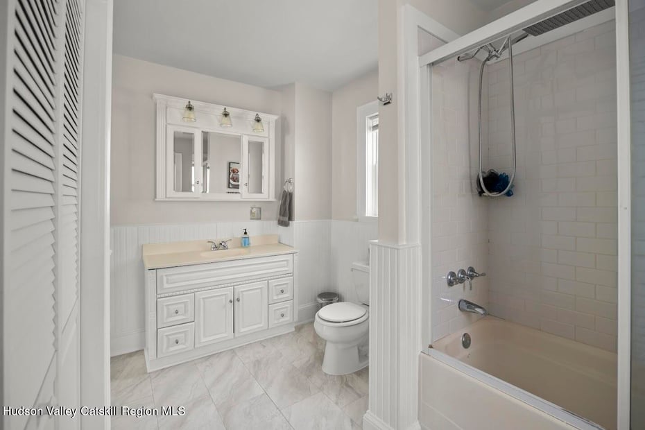 4 Greeley Road Photo 10