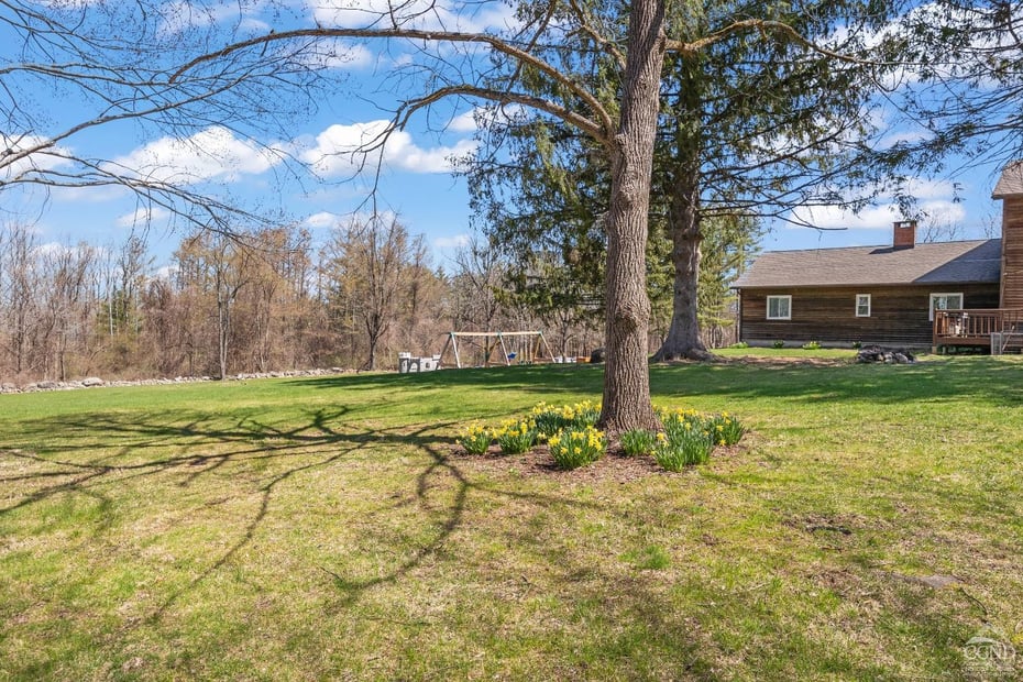 84 Hill Road Photo 12