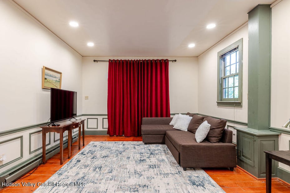 455 Post Hill Roads Photo 33