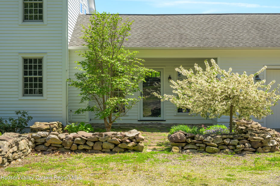 160 Beale Road Photo 6