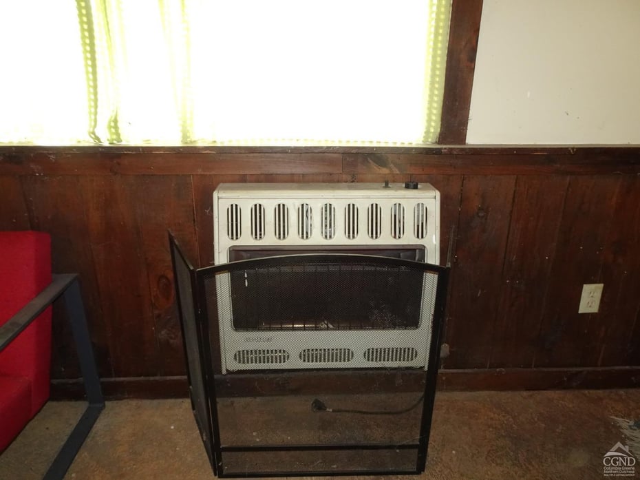 77 Ten Broeck Ave Photo 23
