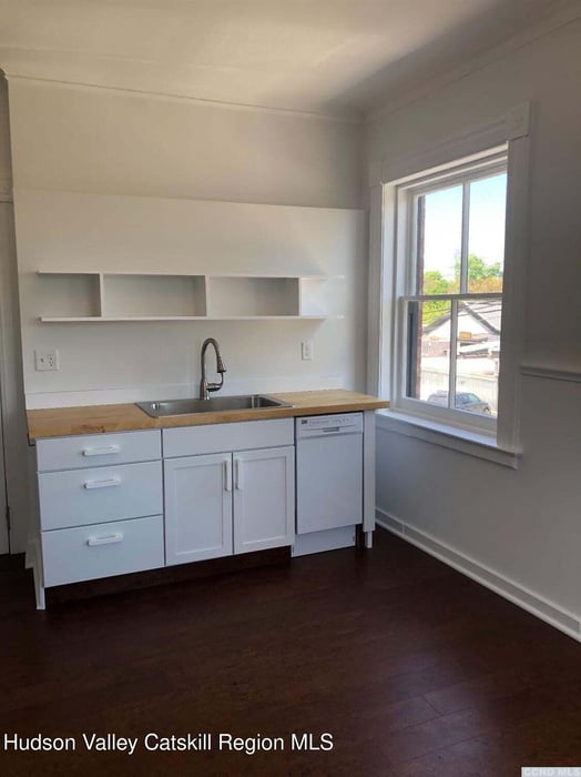 420 Warren Street Photo 21