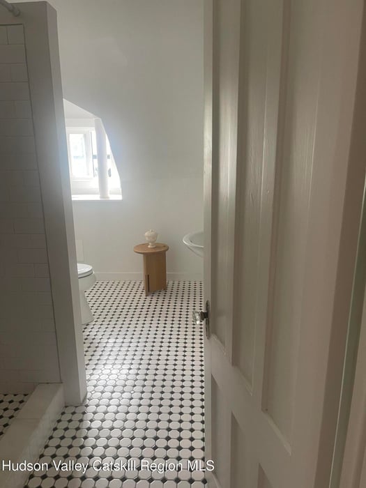 420 Warren Street Photo 28