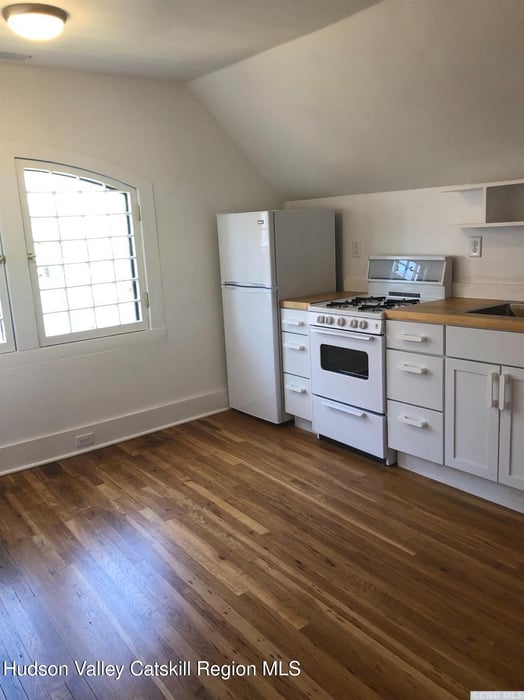 420 Warren Street Photo 20