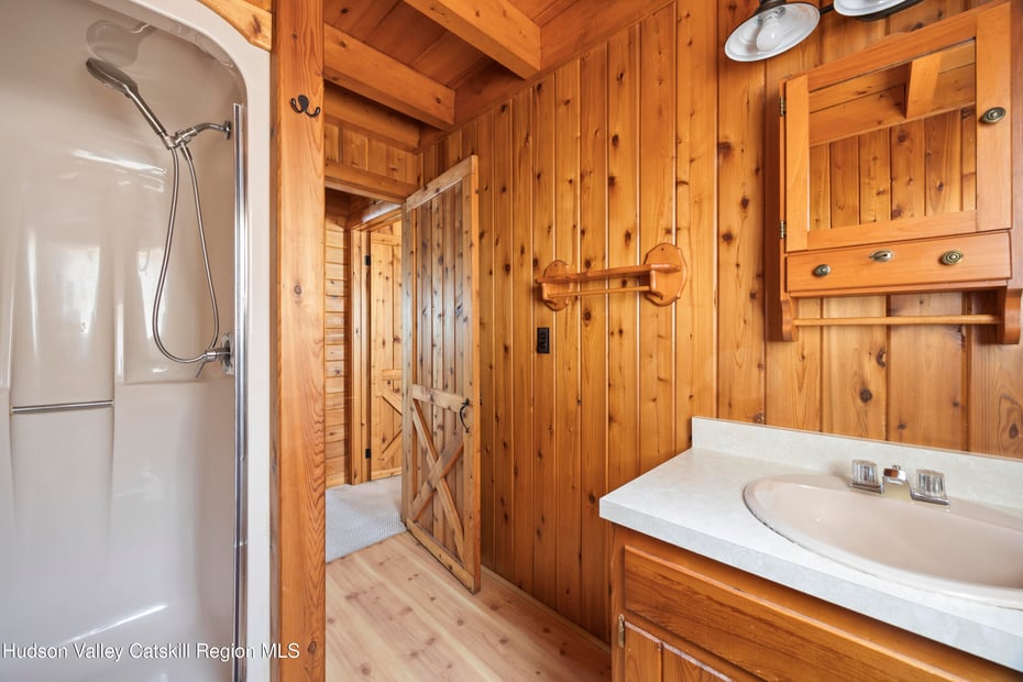 407 Lakeview Road Photo 31