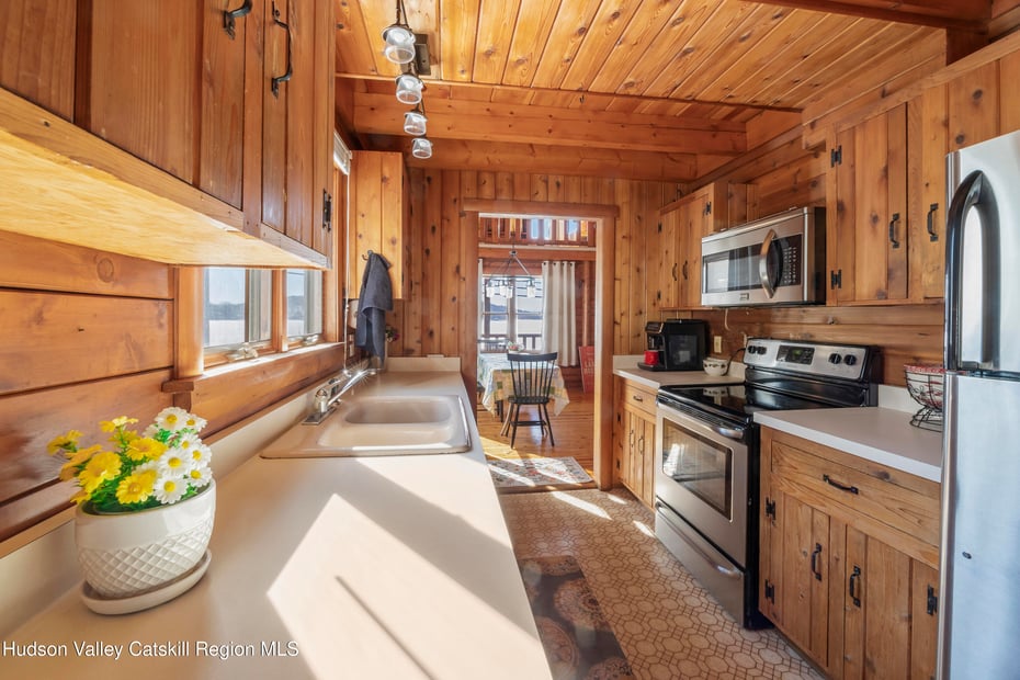 407 Lakeview Road Photo 22