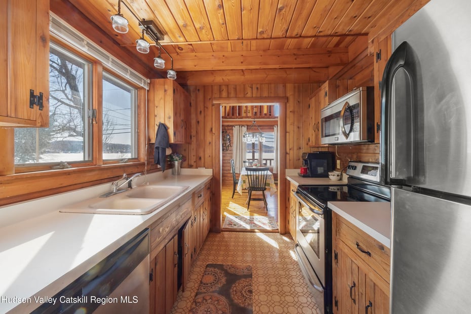 407 Lakeview Road Photo 23