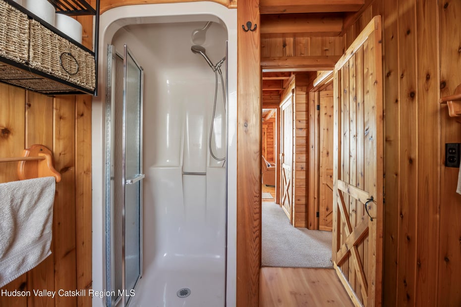 407 Lakeview Road Photo 32