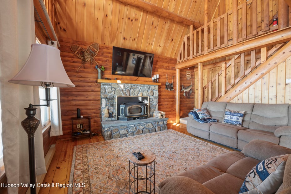 407 Lakeview Road Photo 6