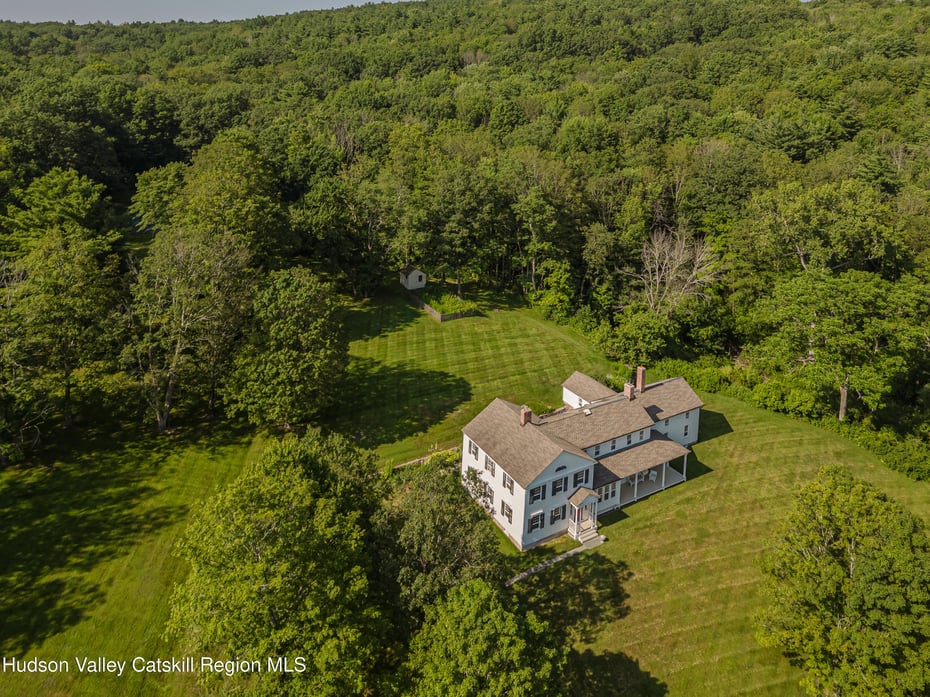 439 Kelly Road Photo 3