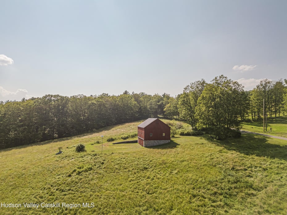 439 Kelly Road Photo 69