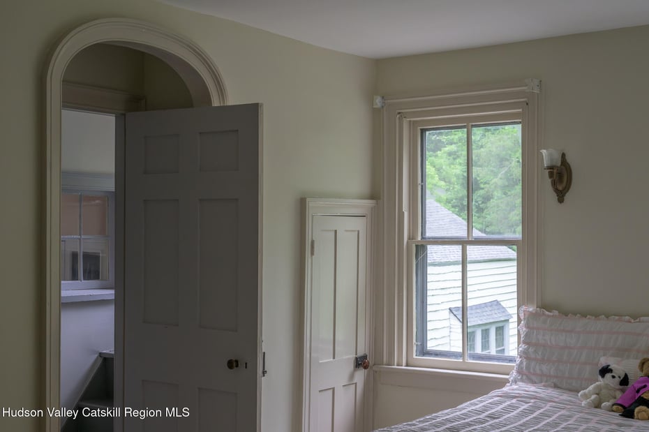 24 Albany Avenue Photo 47