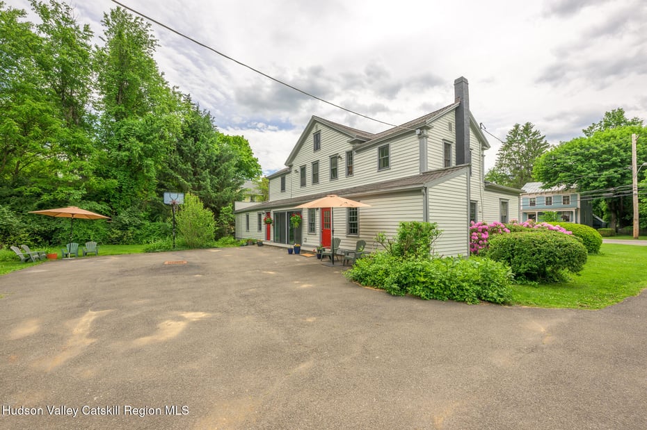 24 Albany Avenue Photo 54