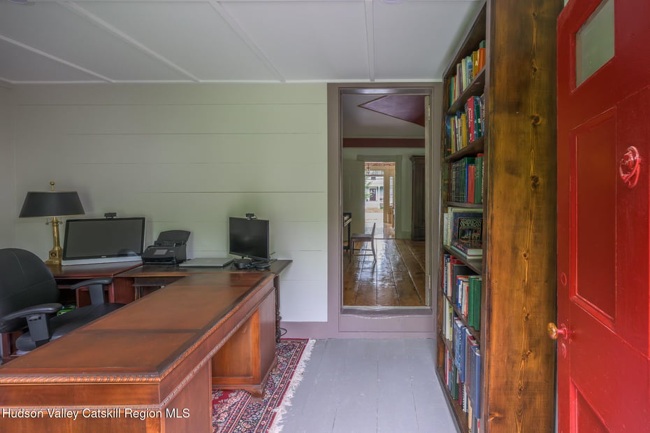 24 Albany Avenue Photo 64