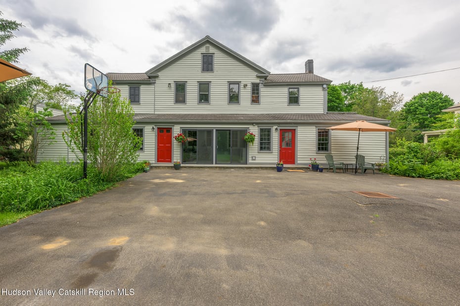 24 Albany Avenue Photo 71