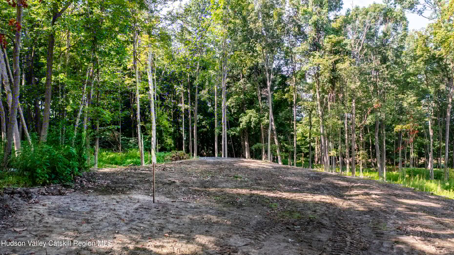 8025 Route 22 Stop 84 Photo 18