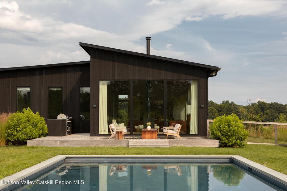 26 Fox Lane Photo 1