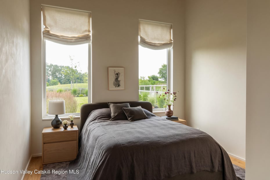 26 Fox Lane Photo 16