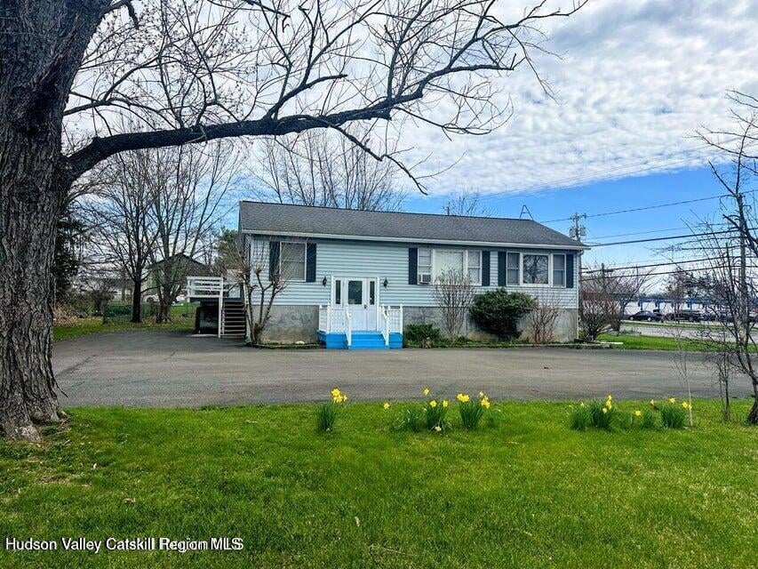 4 Delaware Avenue Photo 3