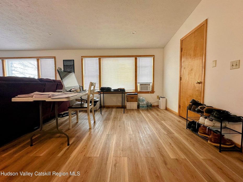 4 Delaware Avenue Photo 11