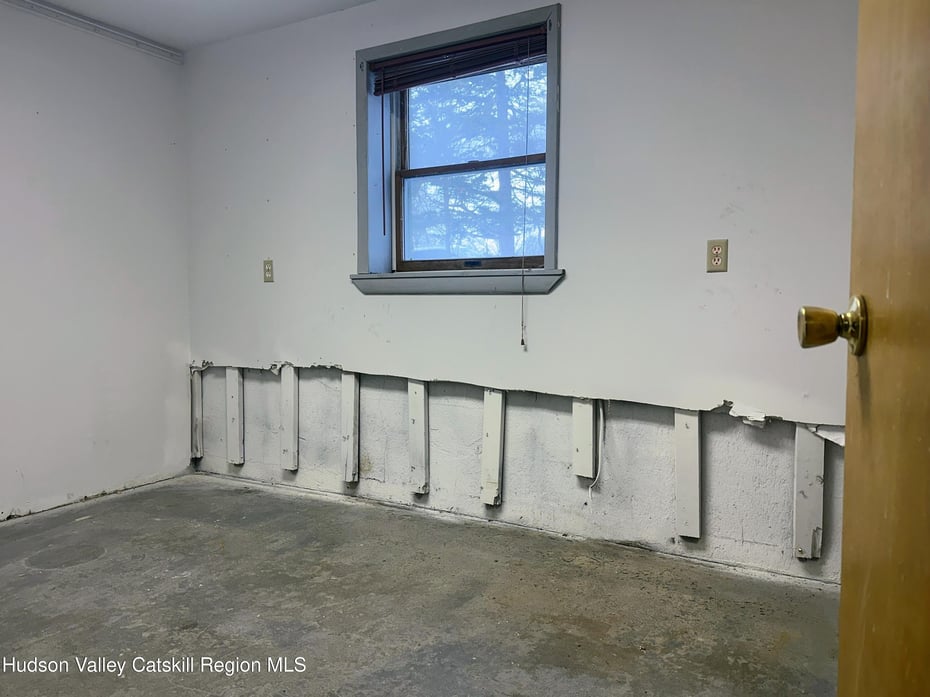 4 Delaware Avenue Photo 19