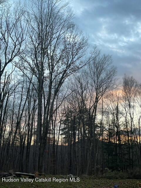 186 W Hand Hill Road Photo 39