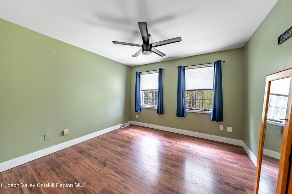 186 W Hand Hill Road Photo 50