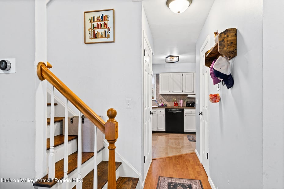 186 W Hand Hill Road Photo 12