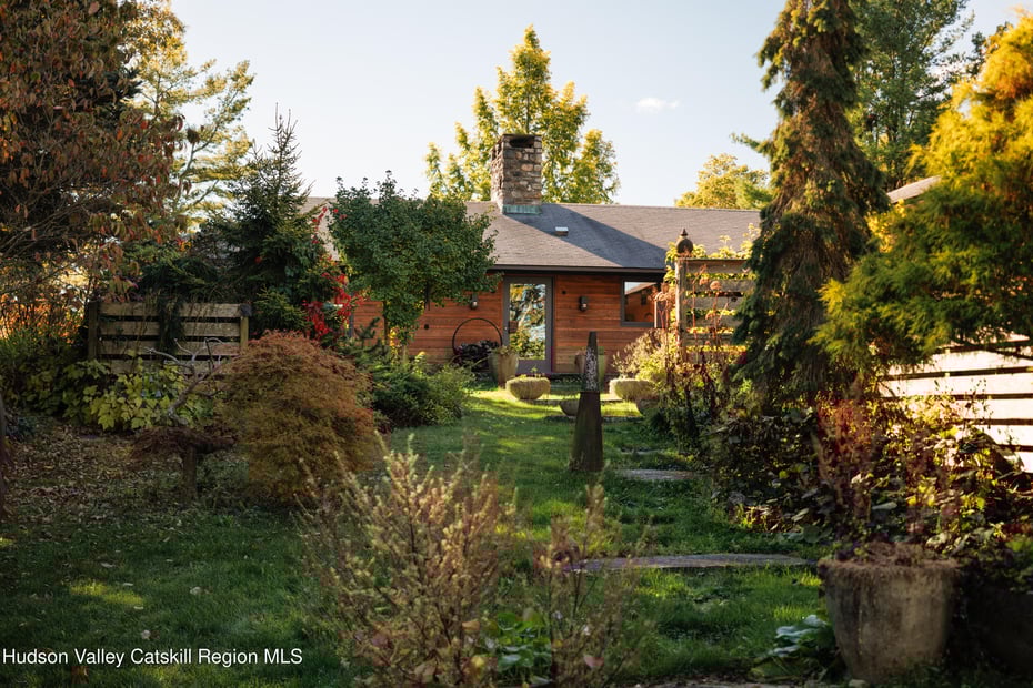 411 Texas Hill Road Photo 1