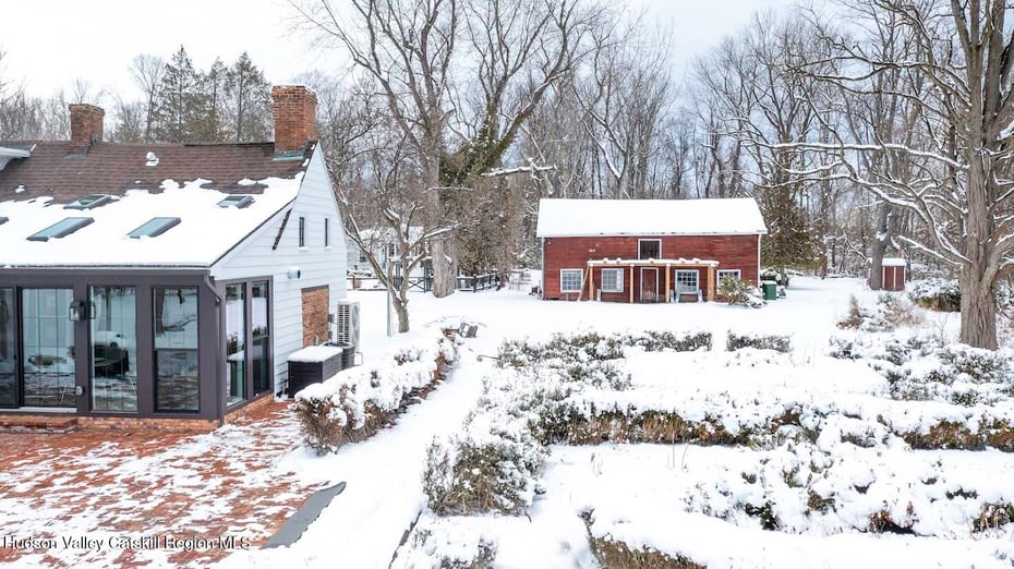 33 Broad Street Photo 84