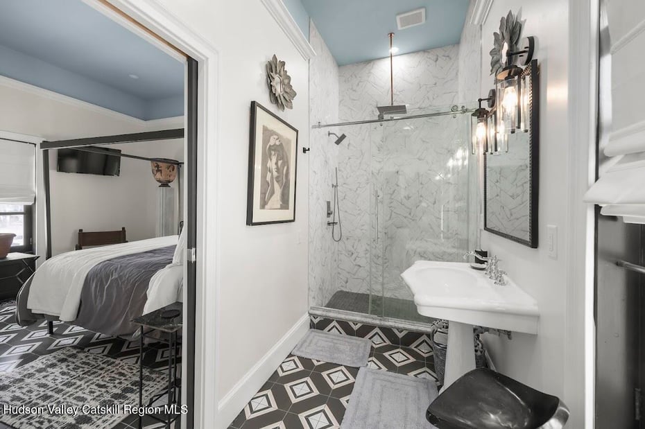 33 Broad Street Photo 62