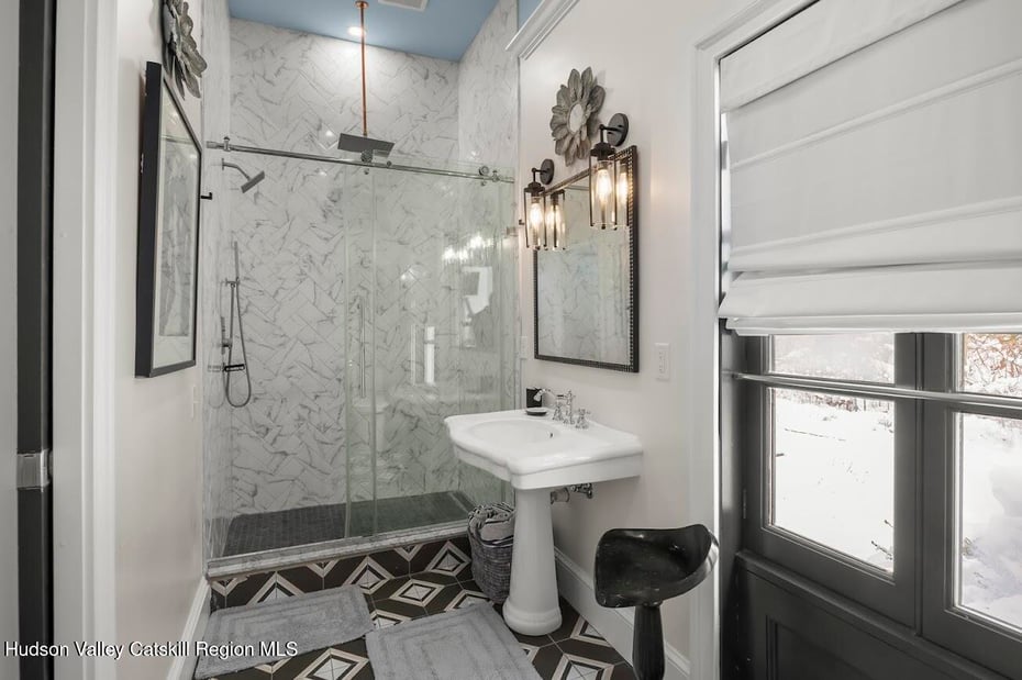 33 Broad Street Photo 61