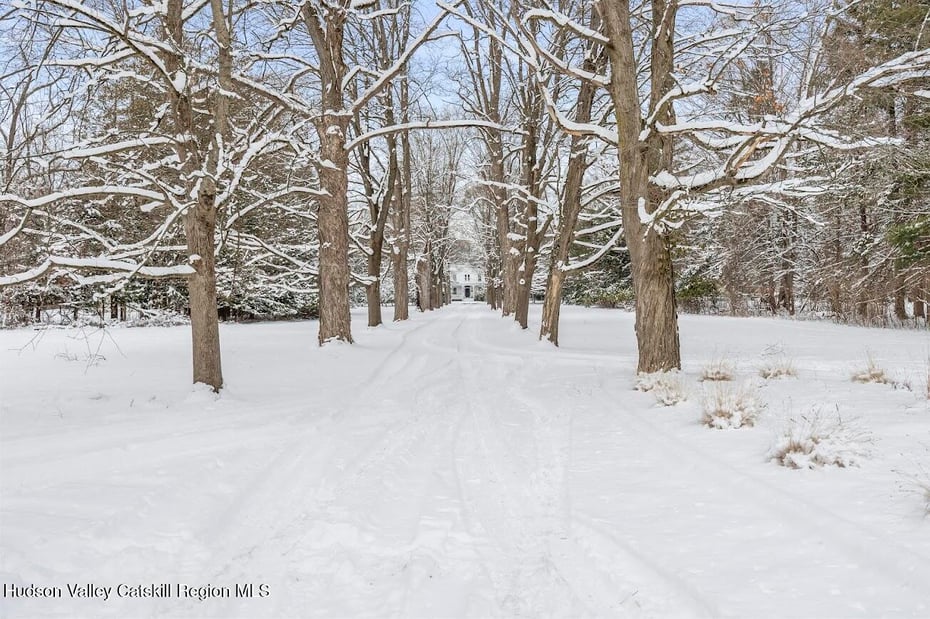 33 Broad Street Photo 76