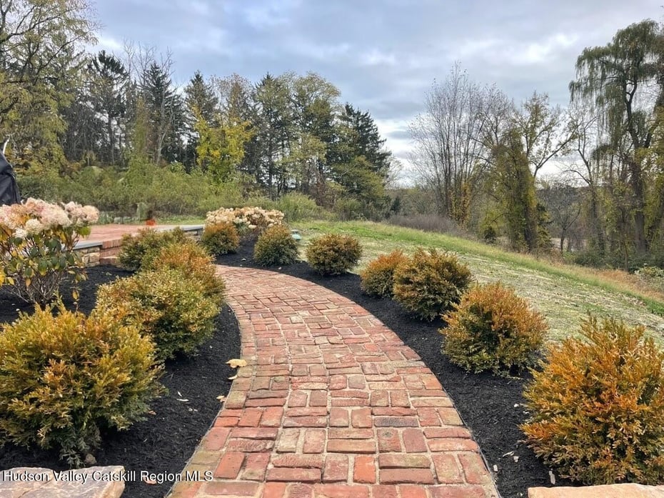 33 Broad Street Photo 80