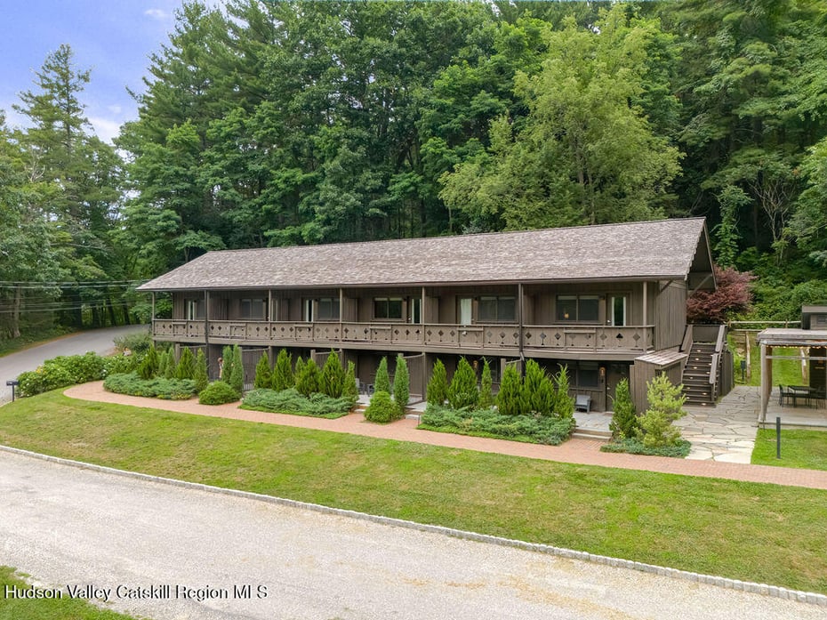 37 Catamount Road Photo 6