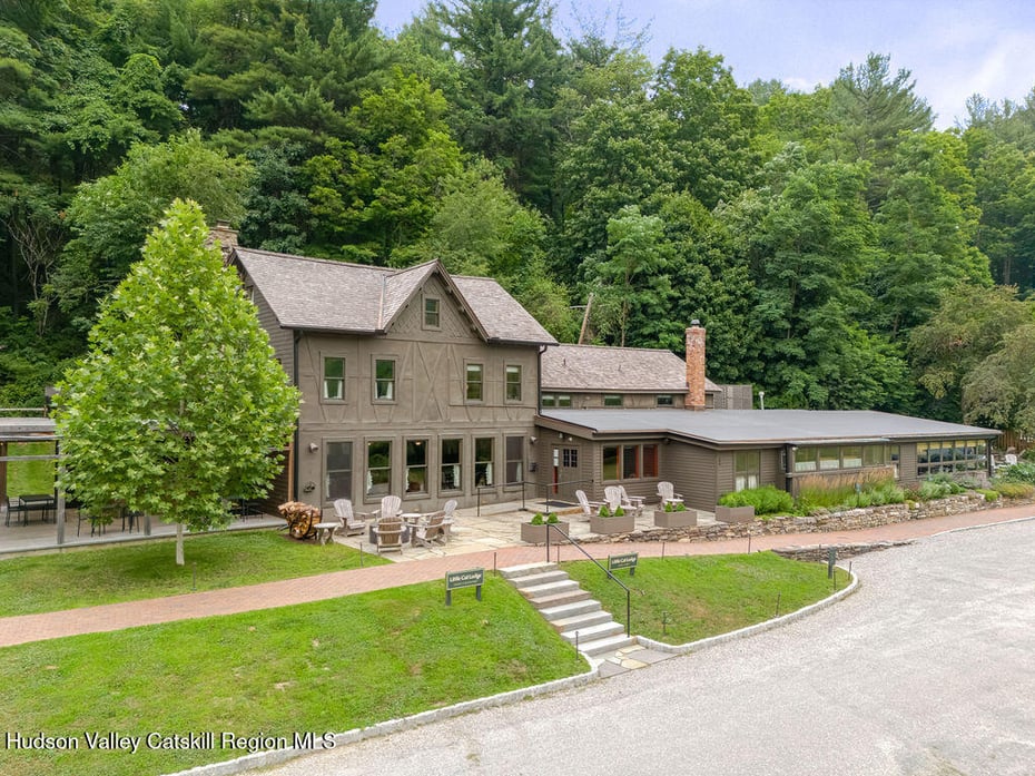37 Catamount Road Photo 1