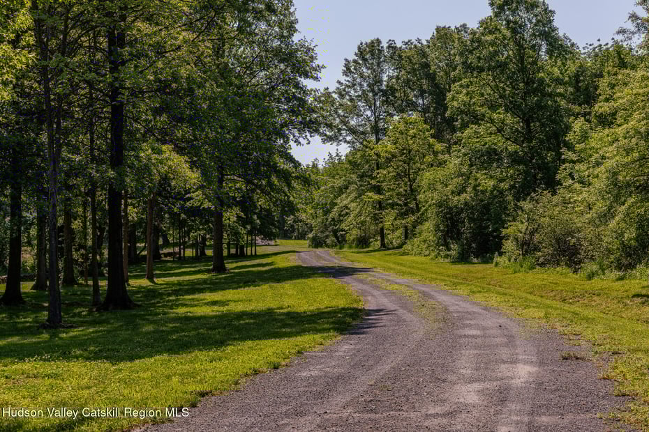7 Old Road Photo 4