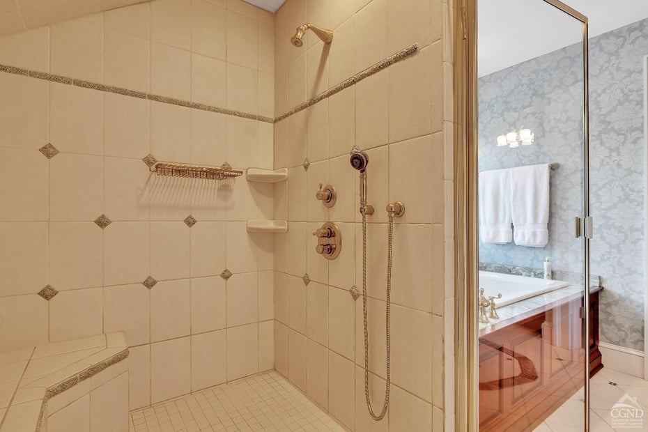 189 Sutherland Road Photo 53