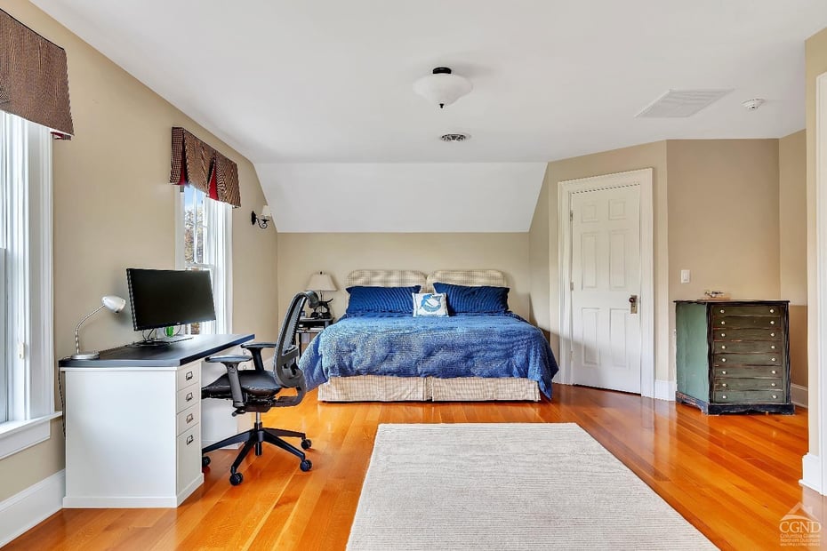 189 Sutherland Road Photo 38