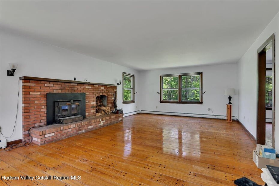 1754 Harlemville Road Photo 6