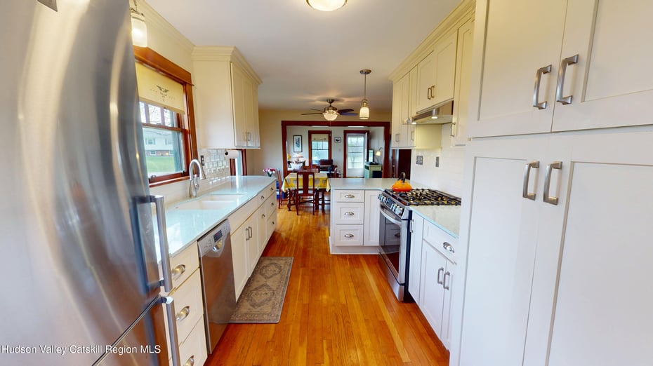 6542 Hill Street Photo 13